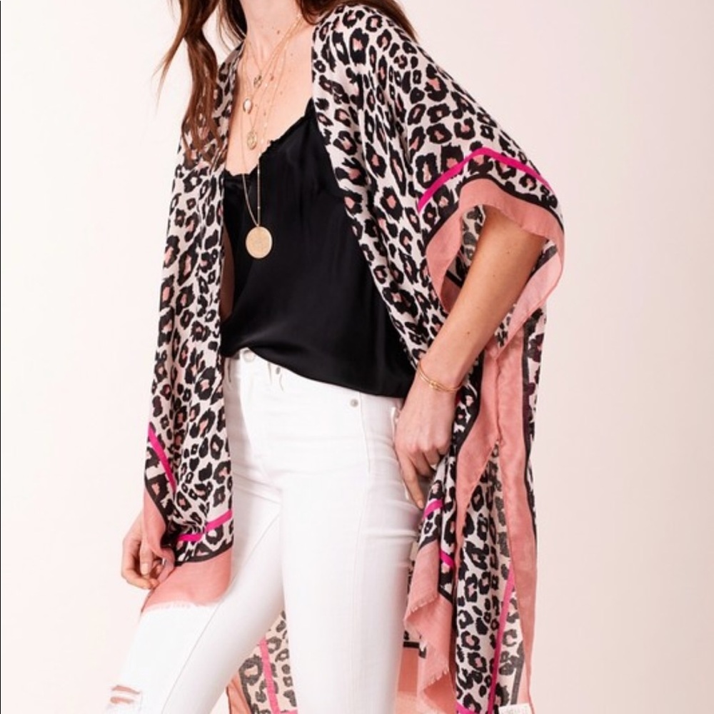 Super Fun Leopard Kimono